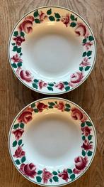 Twee Franse diepe borden met handbeschilderde rozen St Amand, Antiek en Kunst, Antiek | Servies los, Ophalen of Verzenden