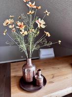 Leuk brons kleurig setje, blad & 2 vaasjes met kunstbloemen, Ophalen of Verzenden, Zo goed als nieuw