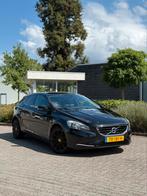 Volvo V40 1.6 D2 2013 Zwart, Auto's, Volvo, Voorwielaandrijving, 4 cilinders, Zwart, Particulier