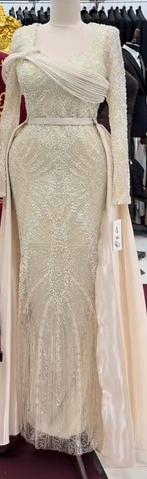 Gloed nieuwe jurk ongedragen!, Kleding | Dames, Gelegenheidskleding, Galajurk, Overige kleuren, Maat 42/44 (L), Ophalen of Verzenden