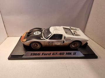 1966 Ford GT-40 MK II Shelby collectables
Dirty version beschikbaar voor biedingen