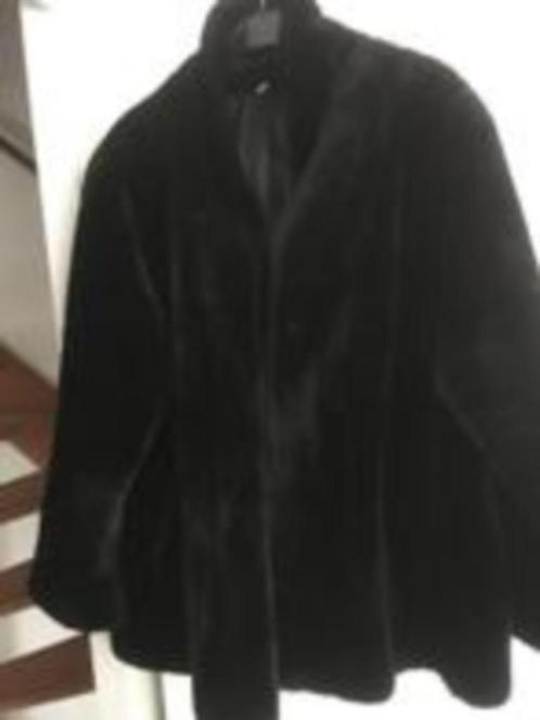 Te koop: Imitatie bondjas, Kleding | Dames, Jassen | Winter, Zwart, Ophalen of Verzenden