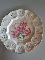 Twee borden uit de Gardens of Victoria collection., Ophalen of Verzenden