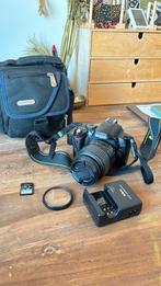Nikon camera d40, met lens met oplader en tas, spiegelreflex, Audio, Tv en Foto, Fotocamera's Digitaal, Ophalen of Verzenden, Zo goed als nieuw