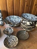 Jungle Servies van de action zwart wit dieren borden kommen, Huis en Inrichting, Keuken | Servies, Ophalen, Zo goed als nieuw