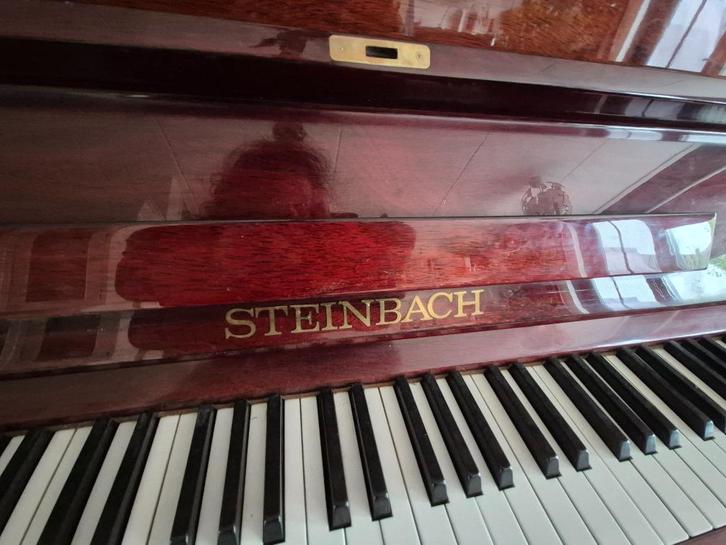Mahoniehout piano, Muziek en Instrumenten, Piano's, Gebruikt, Piano, Bruin, Hoogglans, Ophalen