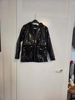 Zwarte lakjas met capuchon, Ophalen of Verzenden, Zo goed als nieuw, Meisje