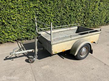 Bakwagen / aanhangwagen beschikbaar voor biedingen