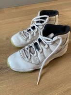 Nike Jordan retro white, Gedragen, Nike Air Jordan, Ophalen of Verzenden, Wit