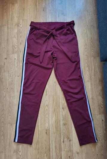 Nieuwe Joggingbroek met Riem - Maat S beschikbaar voor biedingen