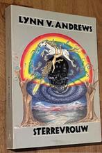 Lynn V. Andrwes. Sterrevrouw. (Uit Steren vervaardigd..)1989, Spiritualiteit algemeen, Overige typen, Ophalen of Verzenden, Zo goed als nieuw