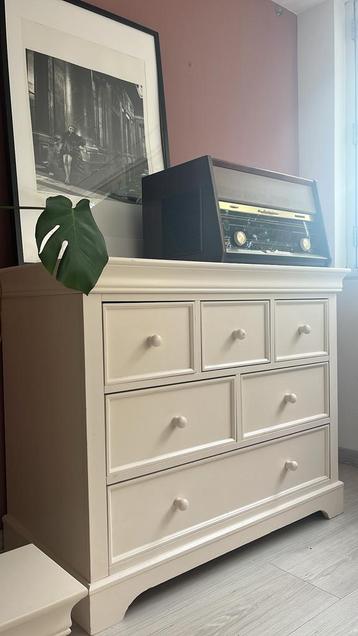 Commode beschikbaar voor biedingen