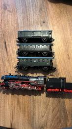 Märklin 3084 stoomlocomotiefmodel en 3 wagons, Hobby en Vrije tijd, Modeltreinen | H0, Wisselstroom, Treinset, Ophalen of Verzenden