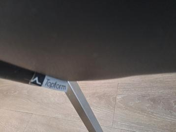 Leren eetkamerstoelen beschikbaar voor biedingen