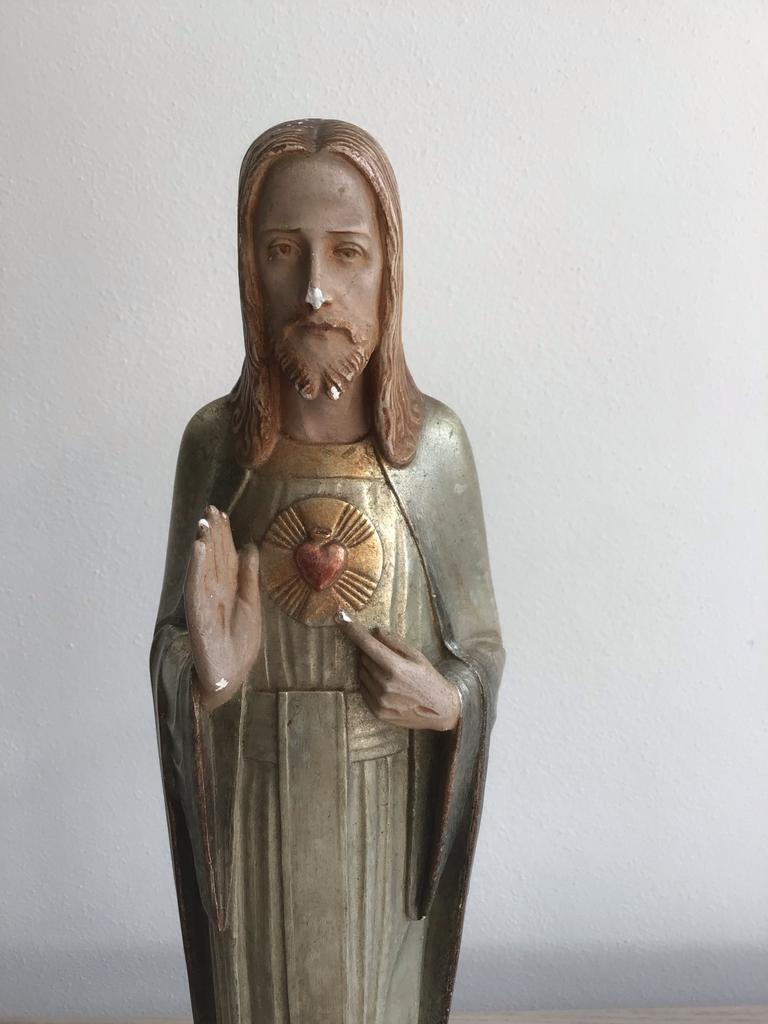 Christus beeldje van gips, Ophalen