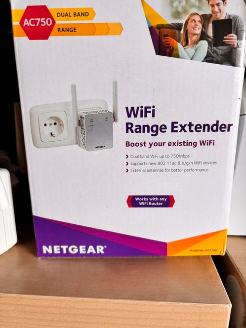 Wifi extenders 5 stuks Netgear EX3700, Computers en Software, Netwerk switches, Ophalen of Verzenden