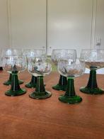 7 vintage Roemer wijn glazen groen geribbelde voet druiven, Verzamelen, Glas en Borrelglaasjes, Ophalen of Verzenden, Zo goed als nieuw