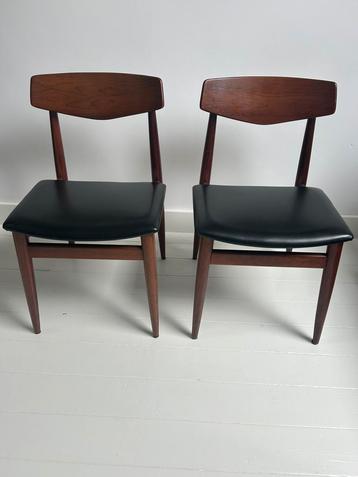 Vintage Massief teakhouten Deense  eettafel stoelen beschikbaar voor biedingen
