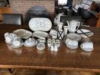 Groot servies (43 delig) Blau Saks/Kahla, Huis en Inrichting, Keuken | Servies, Ophalen of Verzenden, Gebruikt, Overige stijlen