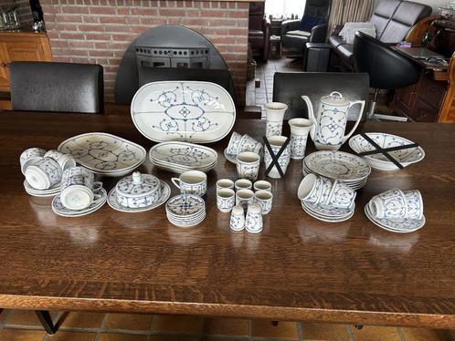 Groot servies (43 delig) Blau Saks/Kahla, Huis en Inrichting, Keuken | Servies, Gebruikt, Compleet servies, Overige stijlen, Ophalen of Verzenden