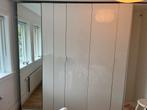 2 IKEA PAX kasten met hoogglans deuren en inhoud, Huis en Inrichting, Kasten | Kledingkasten, Ophalen, Gebruikt, 100 tot 150 cm