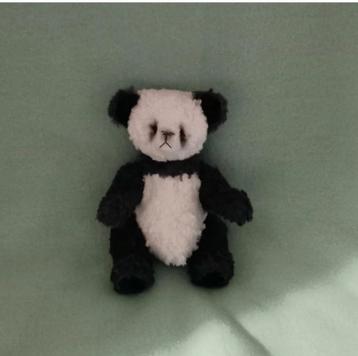 Schattigste panda  beschikbaar voor biedingen
