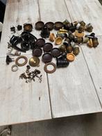 Bakkeliet. partijtje divers, Ophalen