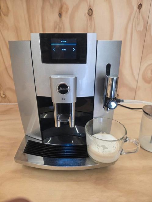 jura E8 gereviseerd en nagekeken, Witgoed en Apparatuur, Koffiezetapparaten, Zo goed als nieuw, Gemalen koffie, Koffiebonen, Combi