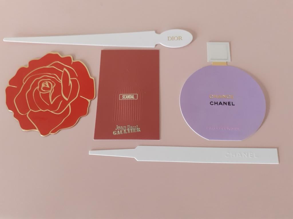 Chanel, Dior en meer parfumkaartjes, Verzenden, Nieuw