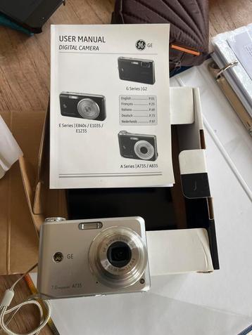 GE A735 Digitale Camera - Zilver beschikbaar voor biedingen