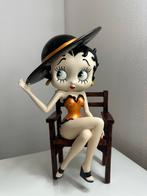 BETTY BOOP - Beeld | Retro | Zeldzaam | Vintage | Stoel, Verzamelen, Beelden en Beeldjes, Ophalen of Verzenden, Zo goed als nieuw