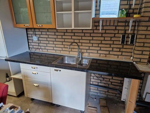 Gratis af te halen Granieten werkblad 220 cm (in 3 delen), Huis en Inrichting, Keuken | Keukenelementen, Gebruikt, Minder dan 100 cm