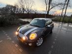 Mini 1.6 Cooper 2007 Zwart/wit geblokt + verstralers, Voorwielaandrijving, Euro 5, 4 cilinders, 4 stoelen