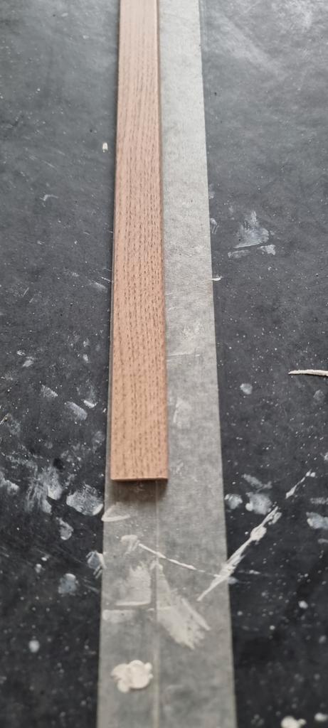 Eiken Plakplinten Leen Bakker - Nieuw in Verpakking!, Doe-het-zelf en Verbouw, Plinten en Afwerking, Nieuw, Plinten, Eiken, 200 tot 250 cm