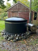 Hottub houtgestookt met polyester binnenkant 2m diameter, Tuin en Terras, Bubbelbaden en Hottubs, Ophalen, Gebruikt, Filter, Vast