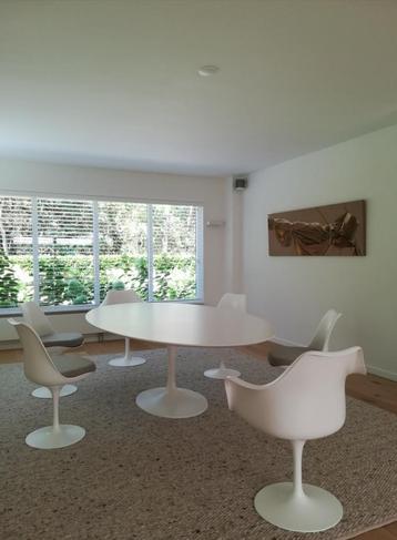 tulipe laminated hout ceramique tafels eero saarinen stoelen beschikbaar voor biedingen