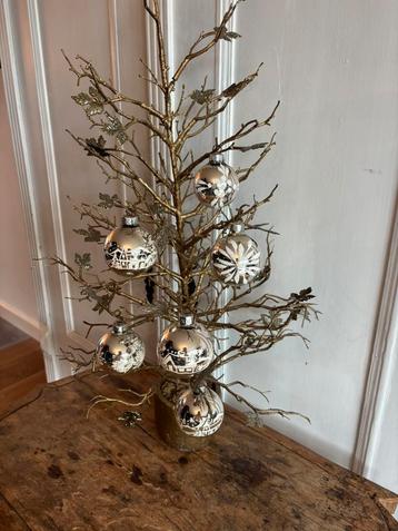 Vintage kerstballen zilver bewerkt,in mooie staat beschikbaar voor biedingen