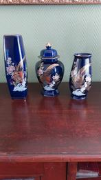 Vintage Japanse set vazen Nieuwstaat mooi Gedecoreerd, Ophalen of Verzenden