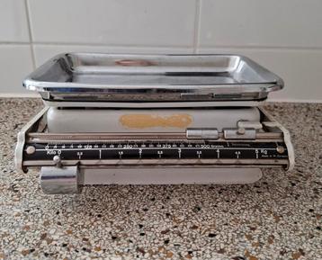Vintage Stube Weegschaaltje - Keukenweegschaal beschikbaar voor biedingen