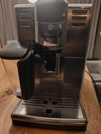 Philips Series 5000 LatteGo EP5335/10 - Espresso Machine, Witgoed en Apparatuur, Gebruikt, Espresso apparaat, 2 tot 4 kopjes, Afneembaar waterreservoir