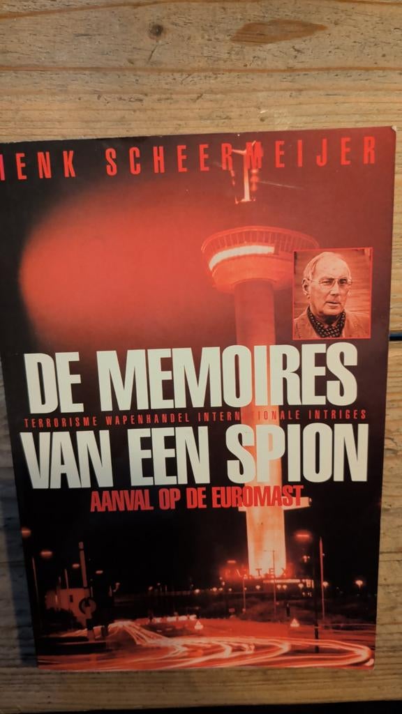 De Memoires van een Spion - Henk Scheermeijer, Boeken, Ophalen of Verzenden, Gelezen, Henk Scheermeijer, Politiek
