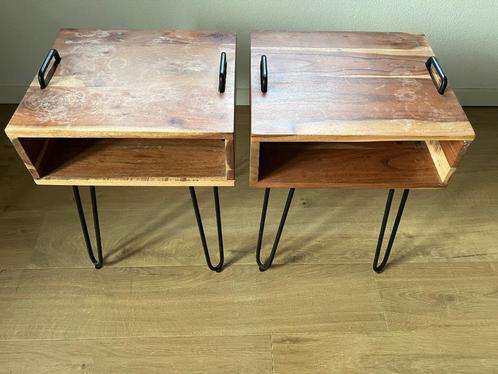 2 Nachtkastjes, hout, Huis en Inrichting, Slaapkamer | Nachtkastjes, Zo goed als nieuw, Minder dan 55 cm, Minder dan 45 cm, Hout