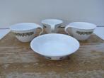 Corelle - Crazy Daisy en Old Town Blue - Mokjes en schaaltje, Antiek en Kunst, Ophalen of Verzenden
