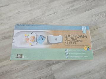 Babydam bad verkleiner  beschikbaar voor biedingen