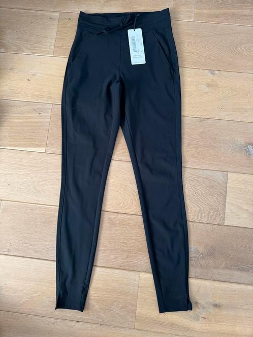 Studio Anneloes Stairdown maat XS, Kleding | Dames, Broeken en Pantalons, Nieuw, Maat 34 (XS) of kleiner, Zwart, Lang, Ophalen of Verzenden