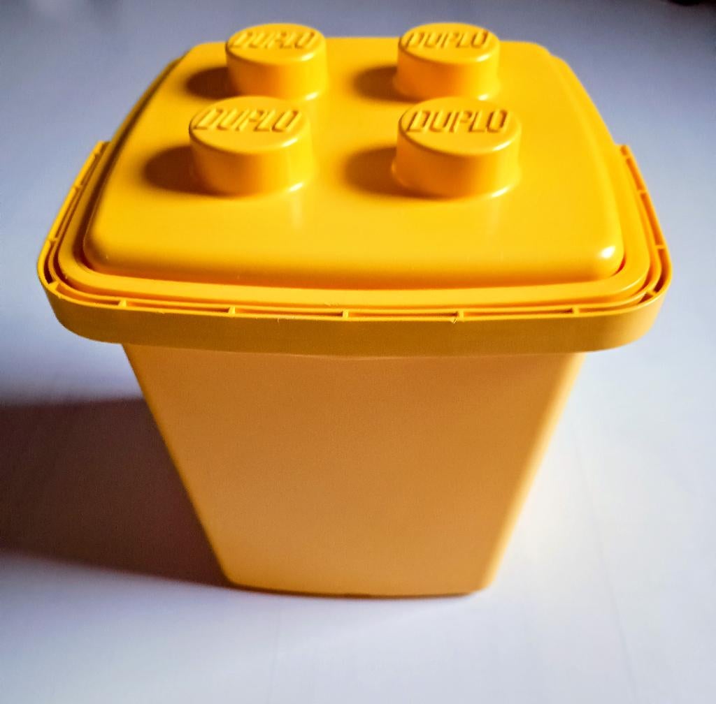Duplo of Lego ton, emmer met hengsel en deksel, Kinderen en Baby's, Speelgoed | Duplo en Lego, Ophalen of Verzenden, Gebruikt