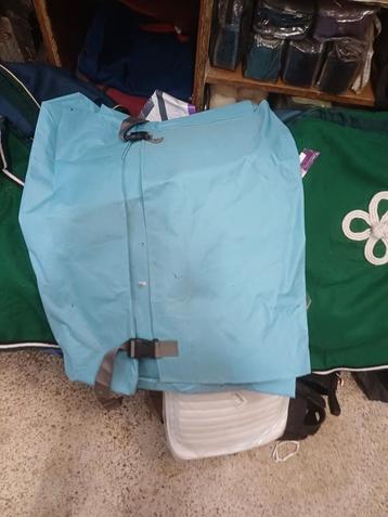 2 nieuwe box deken tassen  beschikbaar voor biedingen