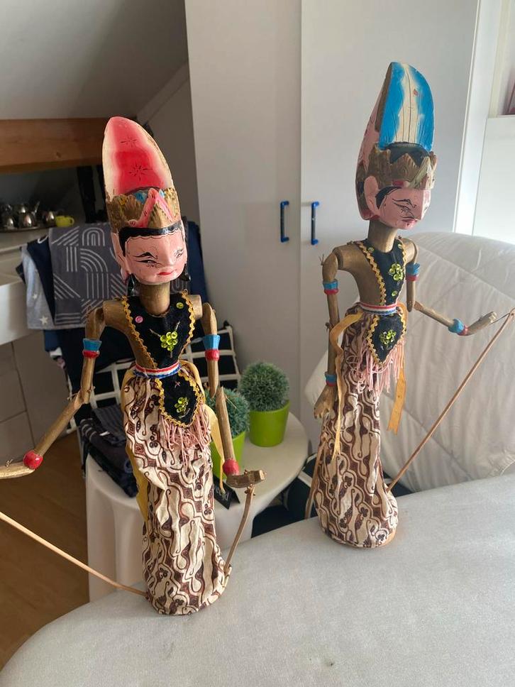 Twee Wajang-poppen uit Indonesië, Antiek en Kunst, Kunst | Niet-Westerse kunst, Ophalen of Verzenden