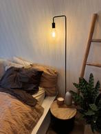 Set van 2 vloerlampen met moderne uitstraling, Ophalen, Zo goed als nieuw, Metaal