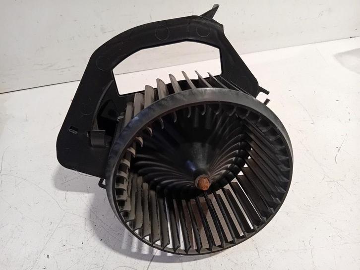 Kachel ventilator motor Volkswagen Transporter, Auto-onderdelen, Airco en Verwarming, Volkswagen, Gebruikt, Herkomst onderdeel bekend